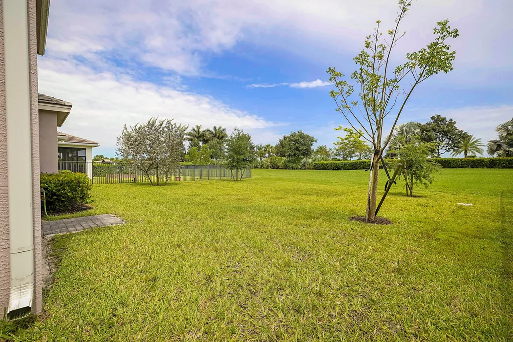 16088 Orchard Drive The Acreage FL 33470