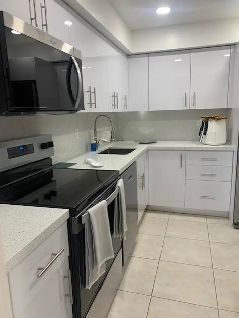 2850 N Palm Aire Drive Pompano Beach FL 33069
