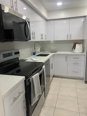 2850 N Palm Aire Drive Pompano Beach FL 33069