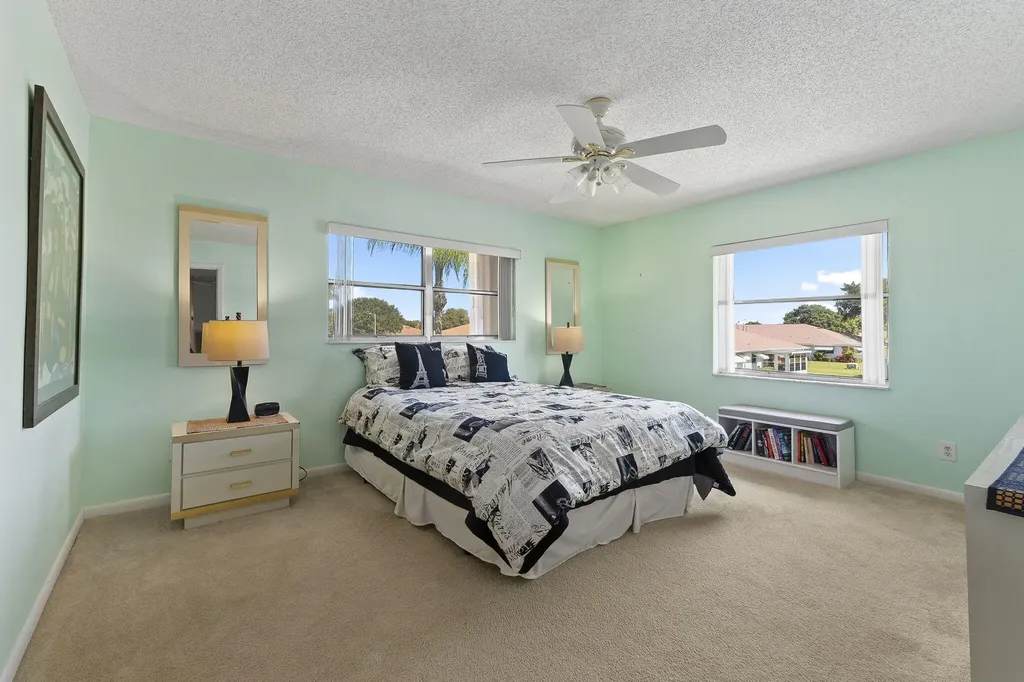 533 S Lakes End Drive Fort Pierce FL 34982