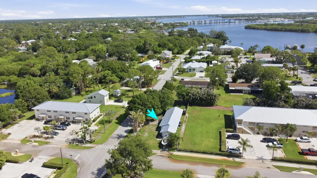 623 SW 35th Street Palm City FL 34990
