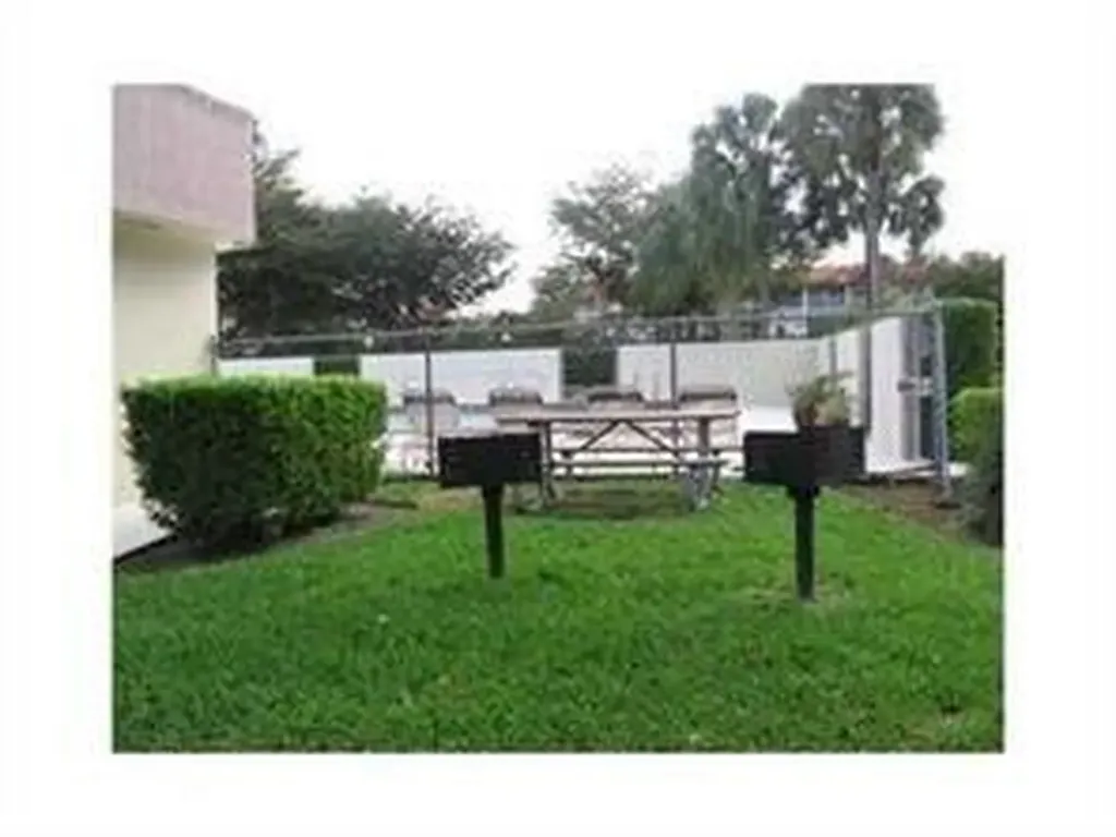 2771 Riverside Drive Coral Springs FL 33065