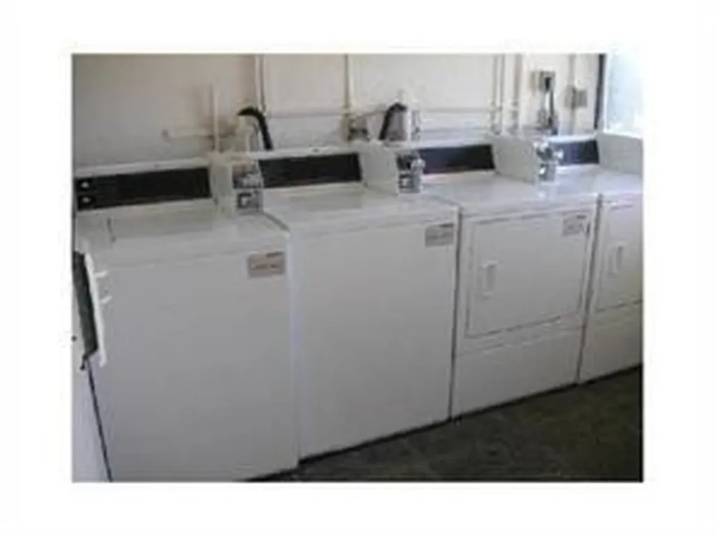 2771 Riverside Drive Coral Springs FL 33065