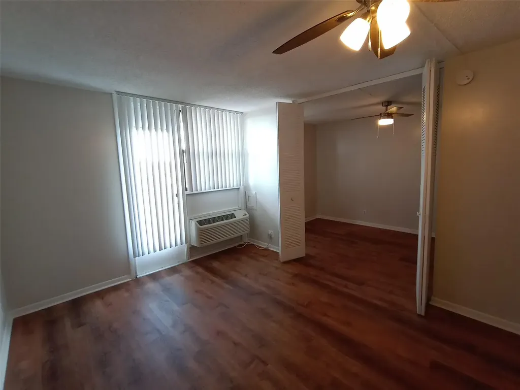 2771 Riverside Drive Coral Springs FL 33065