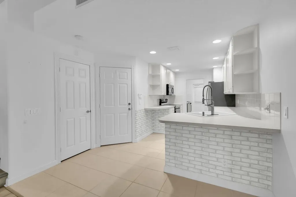 2889 E Community Drive Jupiter FL 33458