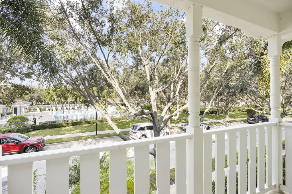 2889 E Community Drive Jupiter FL 33458