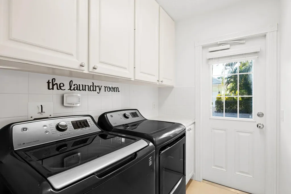 2889 E Community Drive Jupiter FL 33458