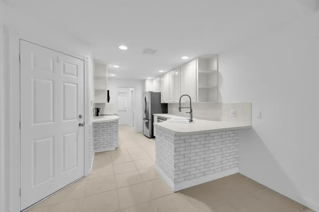 2889 E Community Drive Jupiter FL 33458