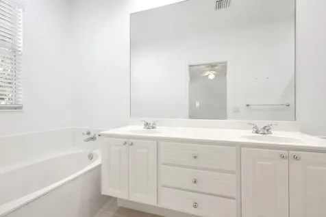 2889 E Community Drive Jupiter FL 33458