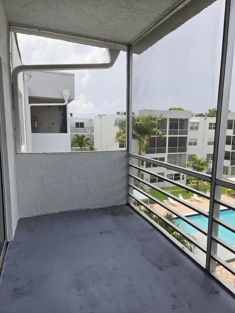 2998 Sunrise Lakes Drive E Sunrise FL 33322