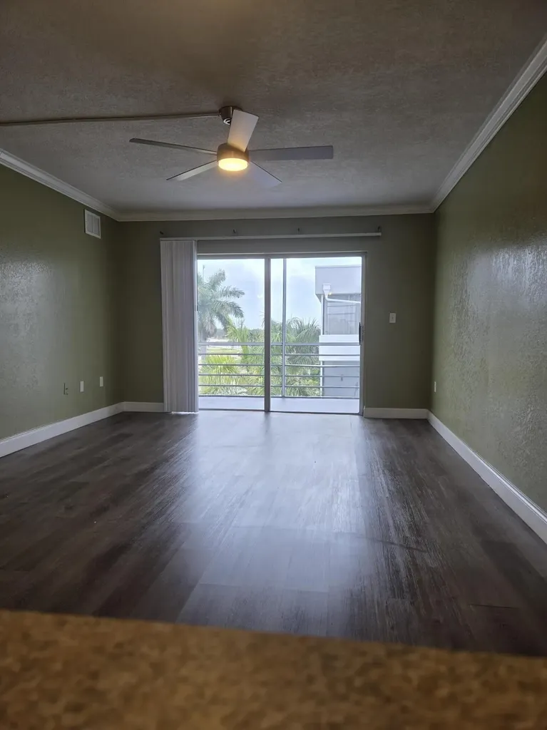 2998 Sunrise Lakes Drive E Sunrise FL 33322