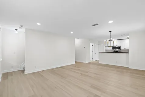 1127 Florida Avenue West Palm Beach FL 33401