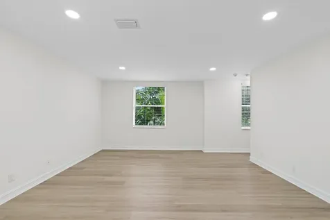 1127 Florida Avenue West Palm Beach FL 33401