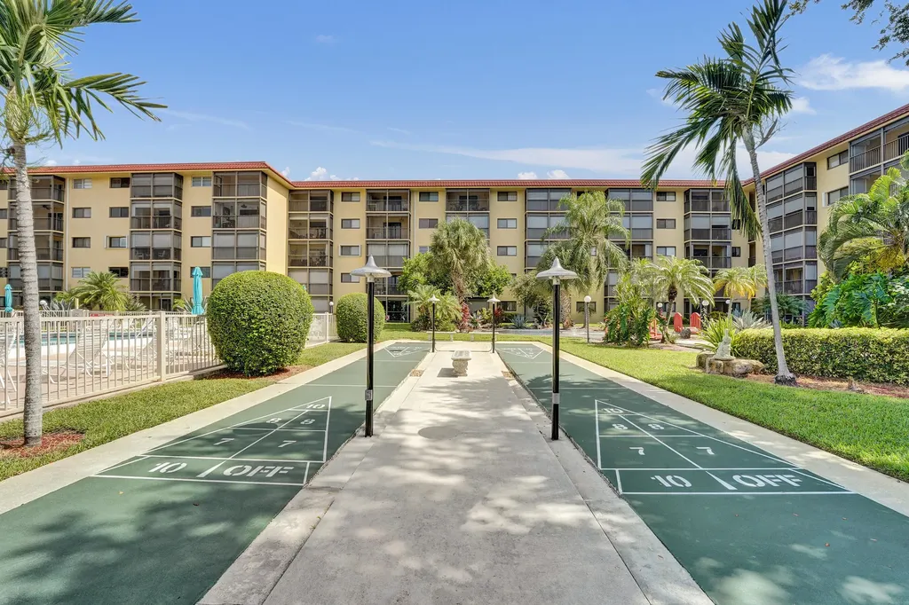 2601 NE 14th Street Causeway Pompano Beach FL 33062