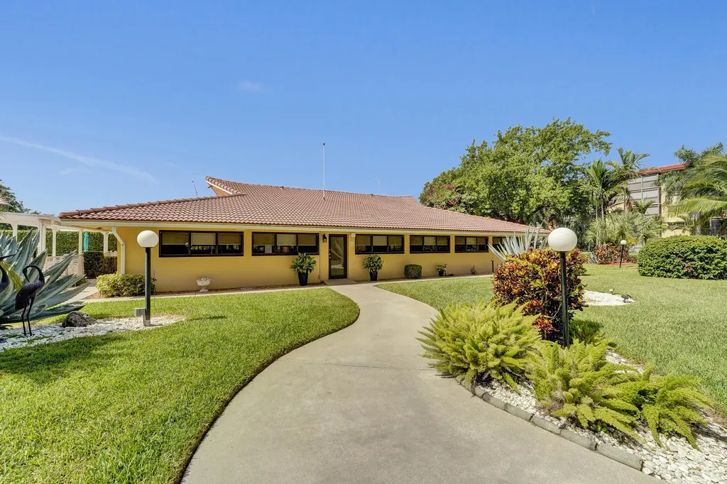 2601 NE 14th Street Causeway Pompano Beach FL 33062