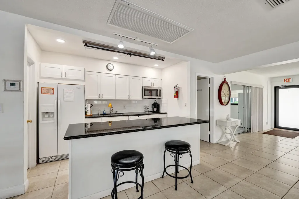 2601 NE 14th Street Causeway Pompano Beach FL 33062