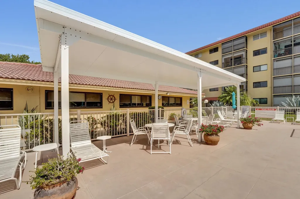 2601 NE 14th Street Causeway Pompano Beach FL 33062