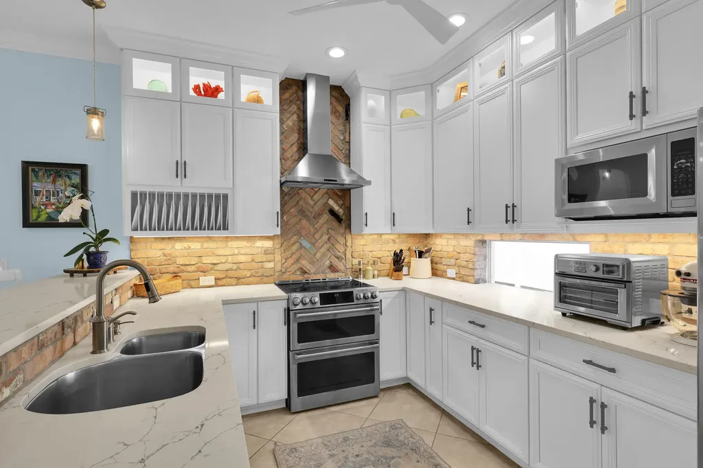 236 Fairway E Tequesta FL 33469