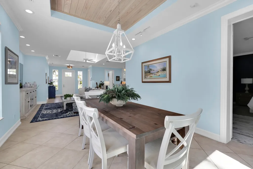 236 Fairway E Tequesta FL 33469