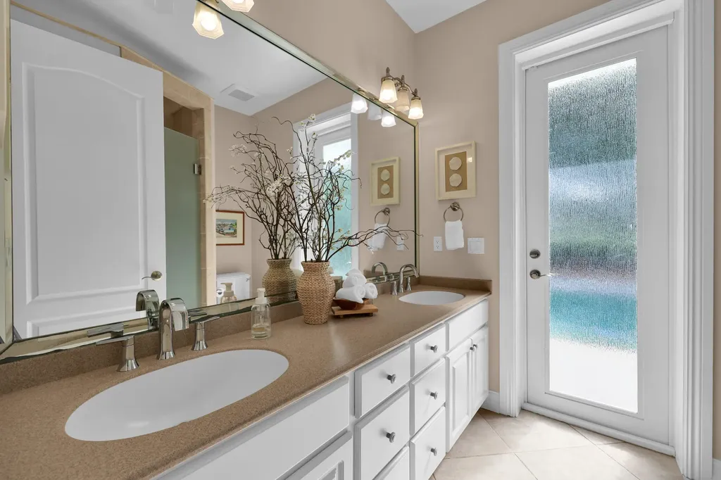 236 Fairway E Tequesta FL 33469
