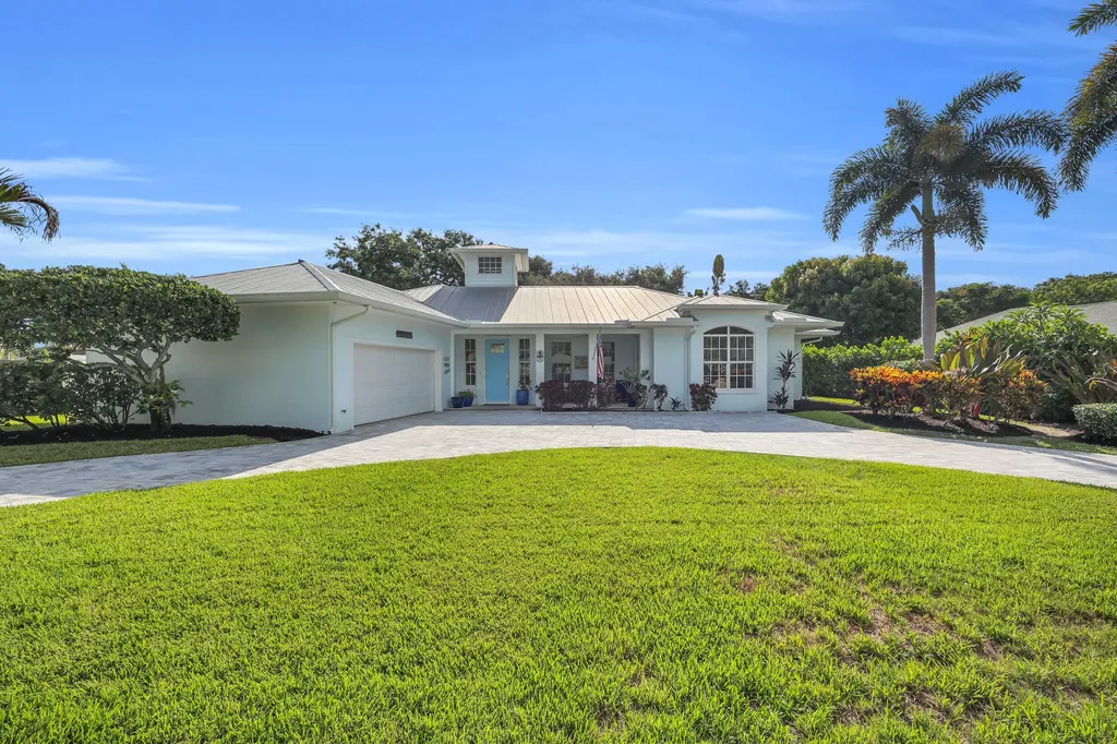 236 Fairway E Tequesta FL 33469