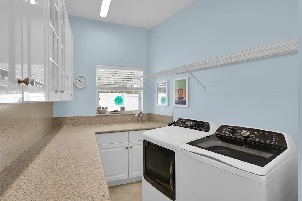 236 Fairway E Tequesta FL 33469
