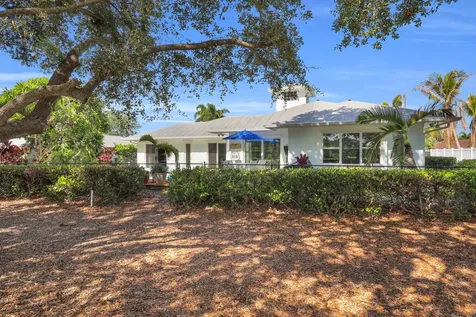 236 Fairway E Tequesta FL 33469