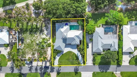 236 Fairway E Tequesta FL 33469