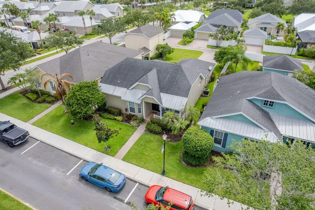 10518 SW Westlawn Boulevard Port St Lucie FL 34987