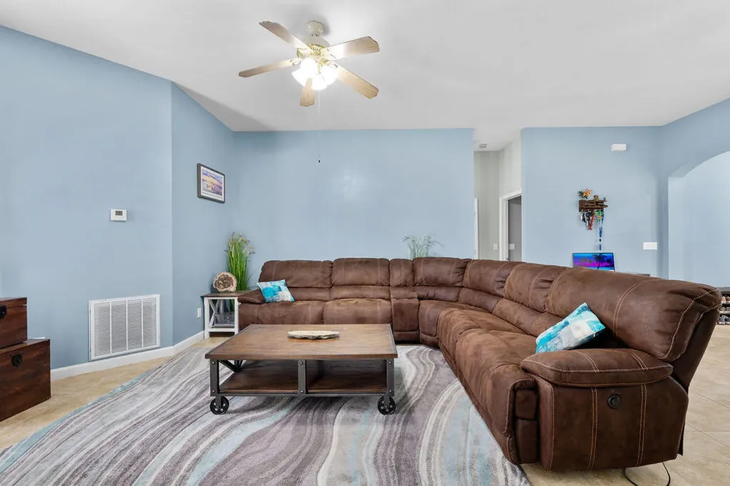 10518 SW Westlawn Boulevard Port St Lucie FL 34987