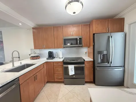 3180 NE 48th Court Lighthouse Point FL 33064