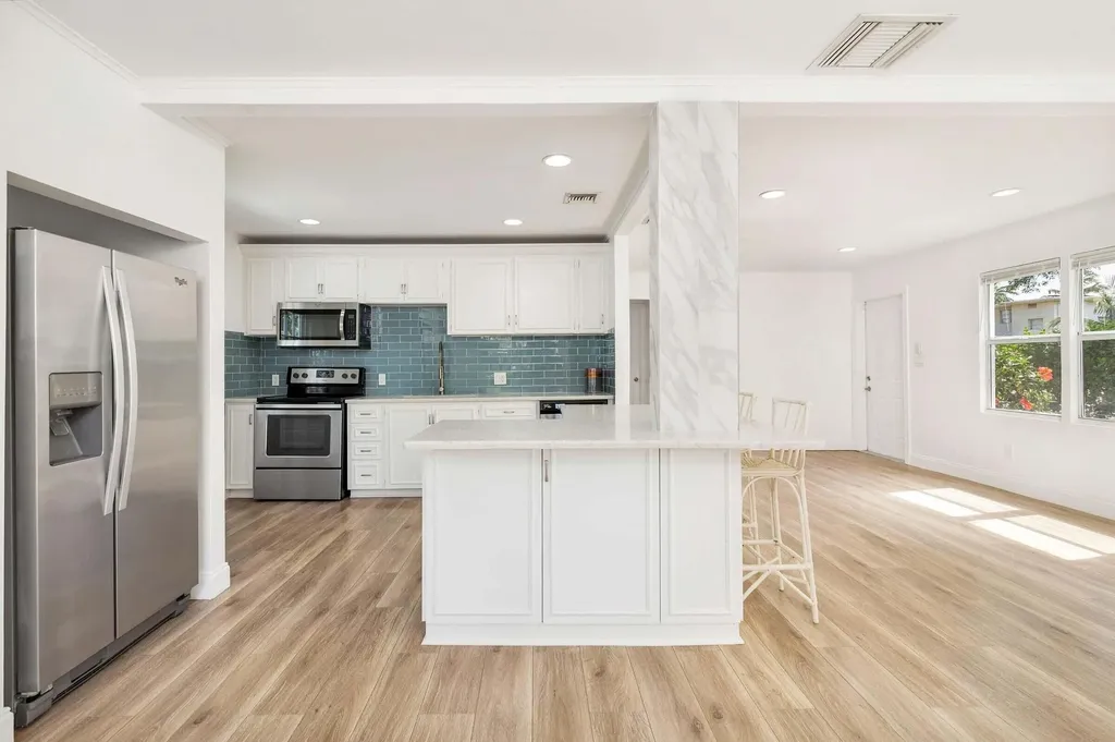 6312 Garden Avenue West Palm Beach FL 33405