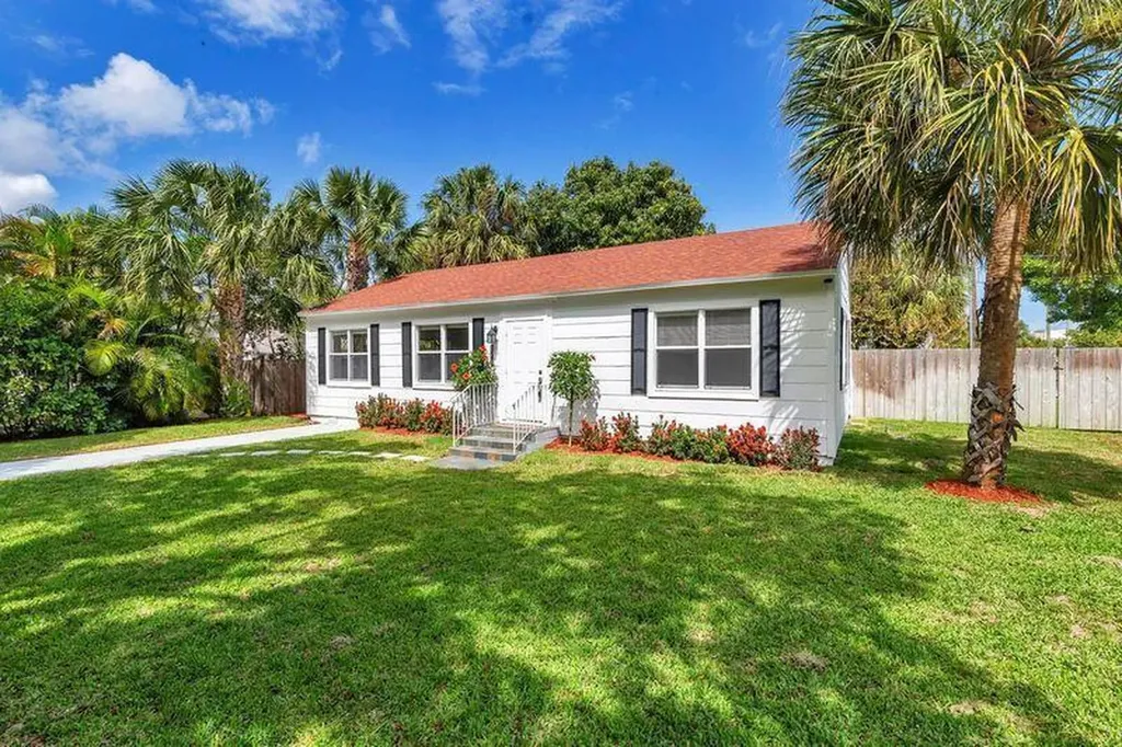 6312 Garden Avenue West Palm Beach FL 33405
