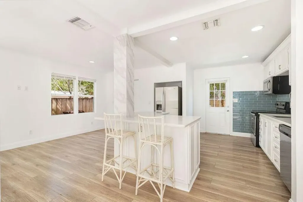 6312 Garden Avenue West Palm Beach FL 33405
