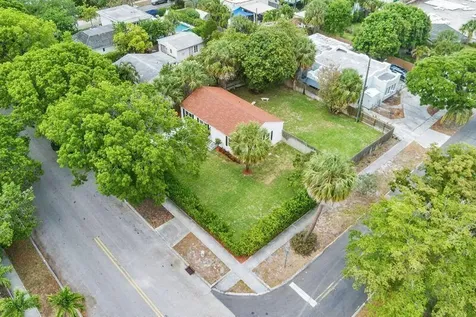 6312 Garden Avenue West Palm Beach FL 33405