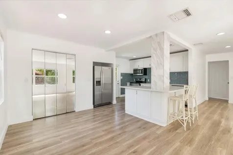 6312 Garden Avenue West Palm Beach FL 33405