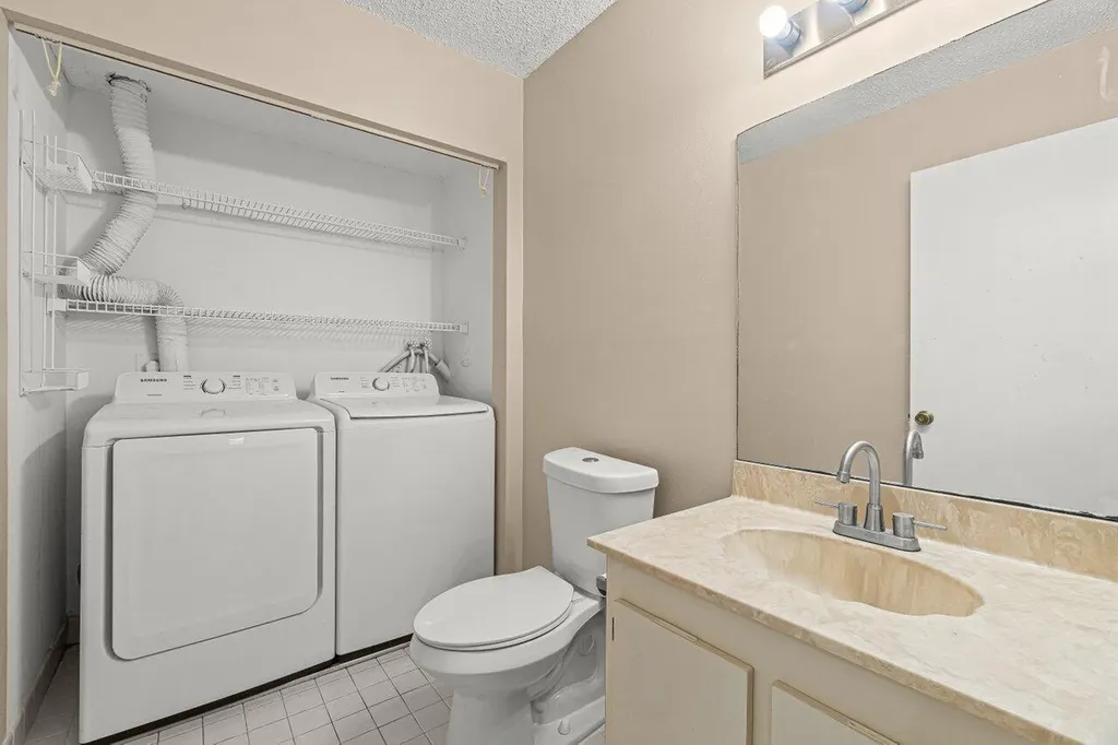 7633 Courtyard Run W Boca Raton FL 33433