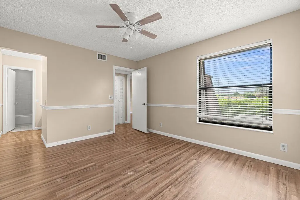 7633 Courtyard Run W Boca Raton FL 33433