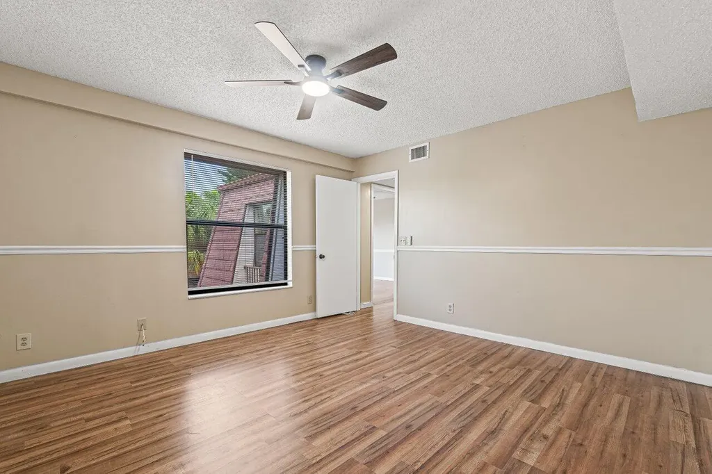 7633 Courtyard Run W Boca Raton FL 33433