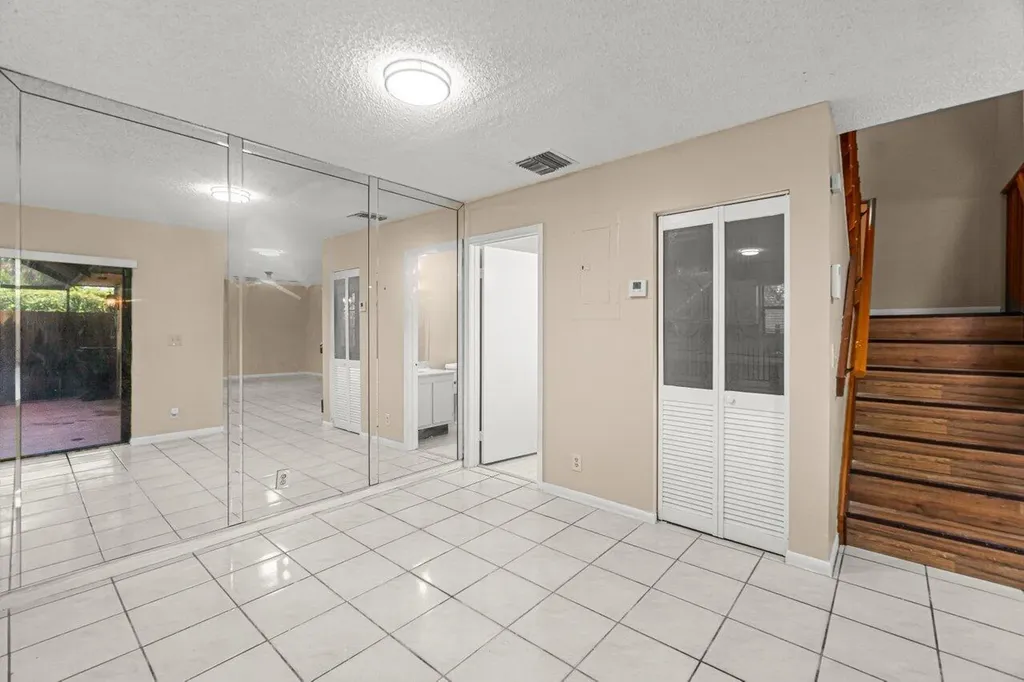 7633 Courtyard Run W Boca Raton FL 33433