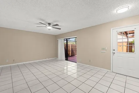 7633 Courtyard Run W Boca Raton FL 33433