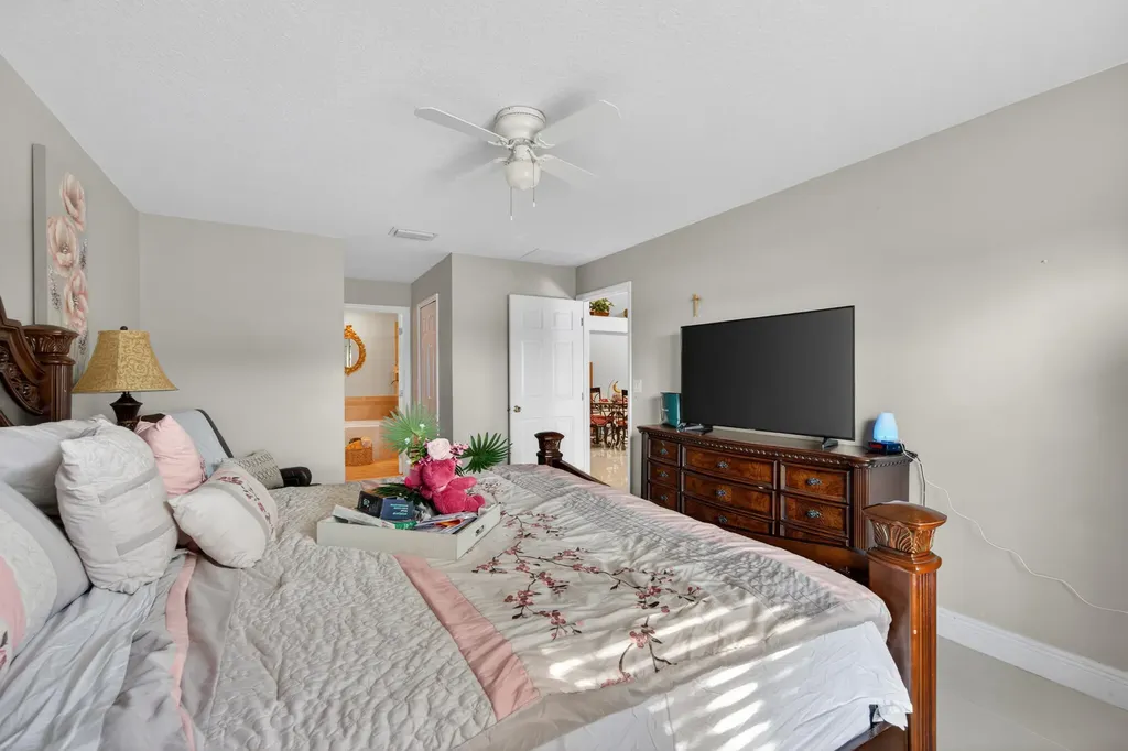 598 SW Kaabe Avenue Port St Lucie FL 34953