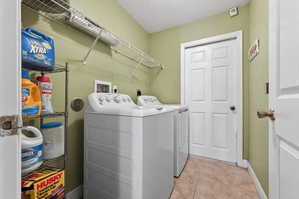 598 SW Kaabe Avenue Port St Lucie FL 34953