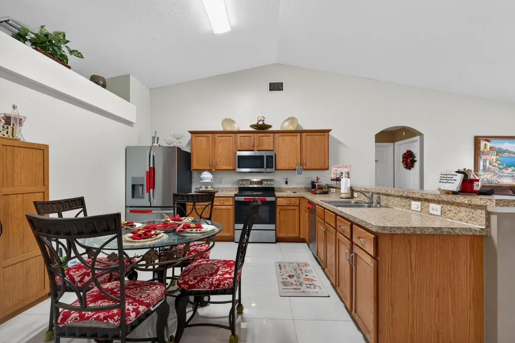 598 SW Kaabe Avenue Port St Lucie FL 34953