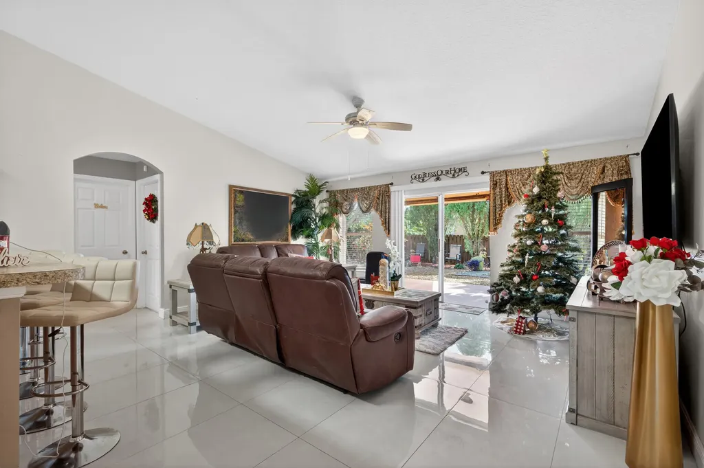 598 SW Kaabe Avenue Port St Lucie FL 34953