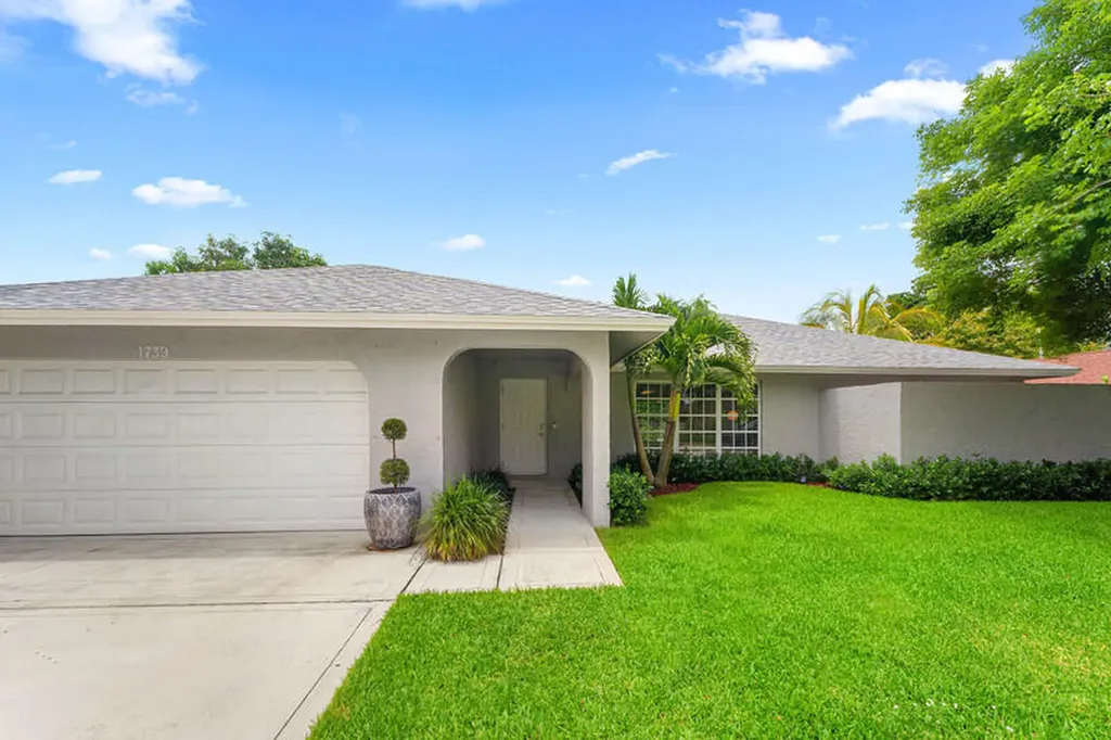 1739 Brae Burn Place Wellington FL 33414