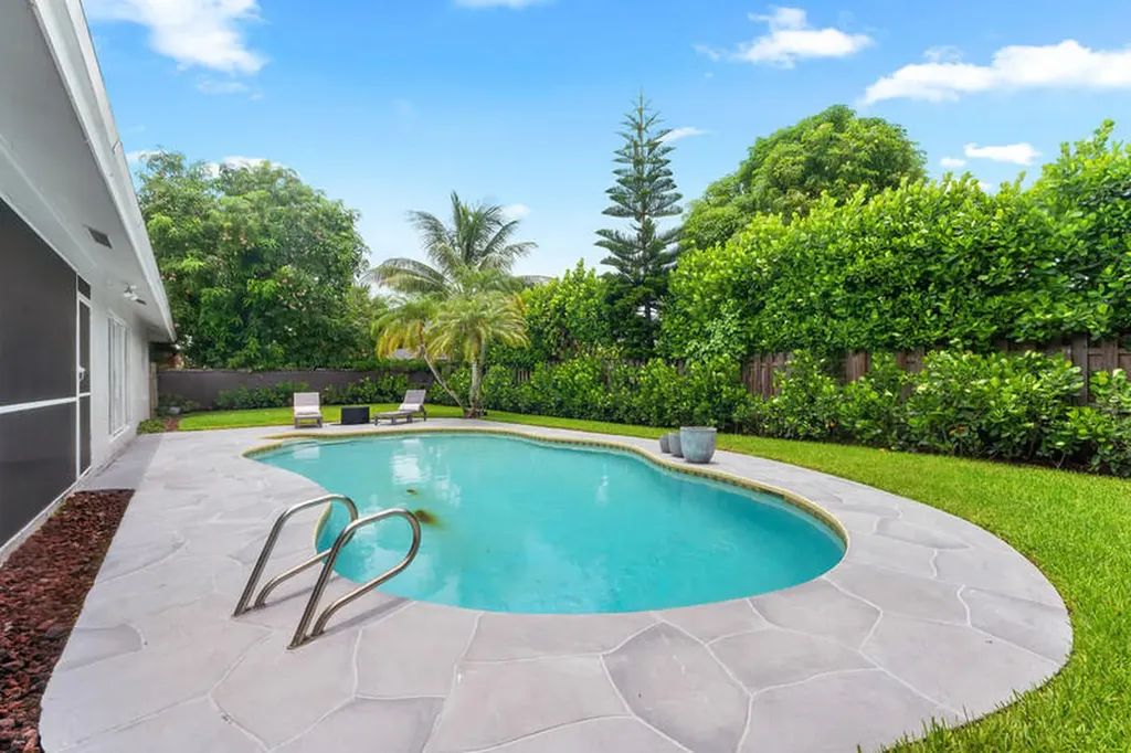 1739 Brae Burn Place Wellington FL 33414