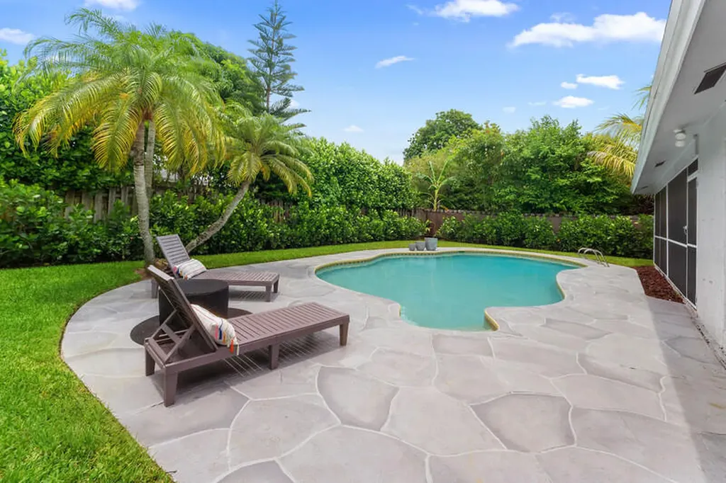 1739 Brae Burn Place Wellington FL 33414