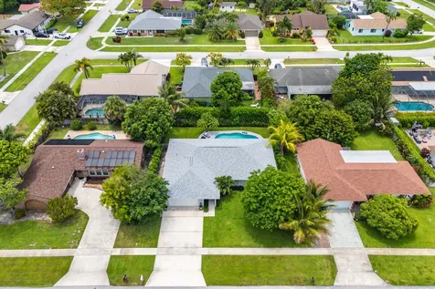 1739 Brae Burn Place Wellington FL 33414