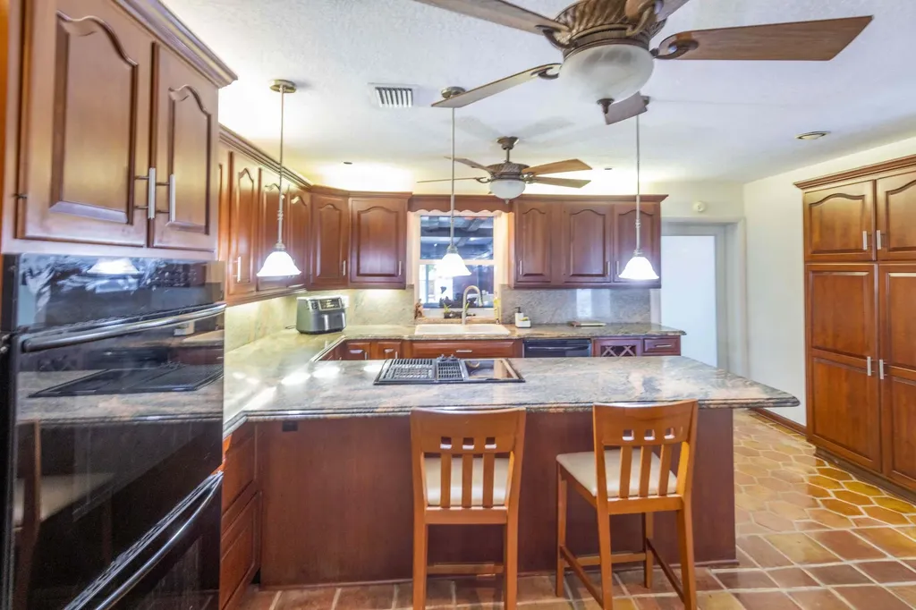 7951 W Lake Drive Lake Clarke Shores FL 33406